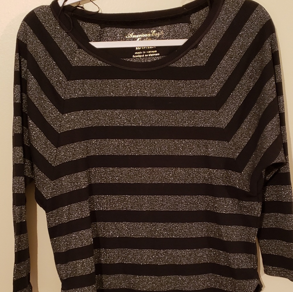 Quarter sleeve shirt